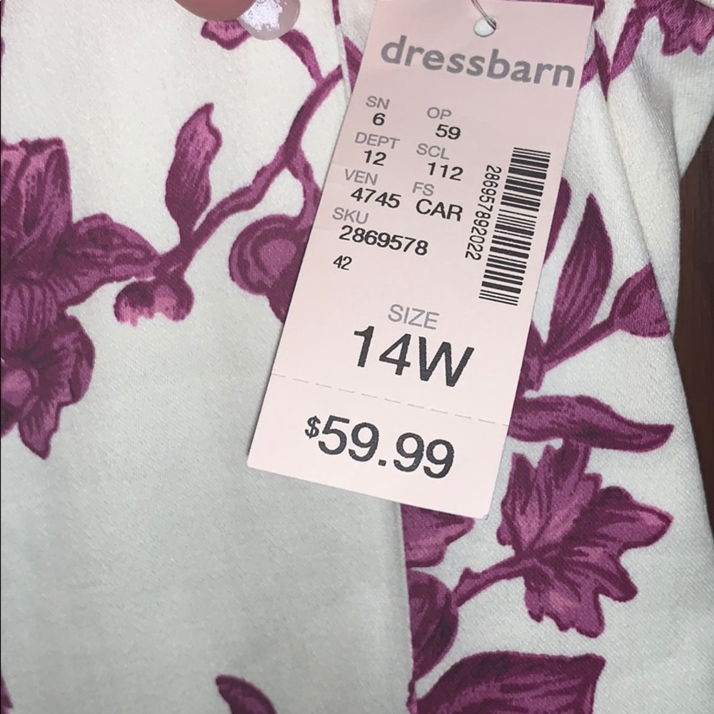 Jones studio NWT beautiful sleeveless floral dress